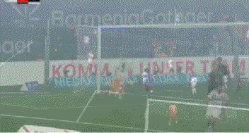 3-1,格里马尔多任意球双响,9人德甲第12掀翻德甲第2,滕哈赫前东家赛季首胜