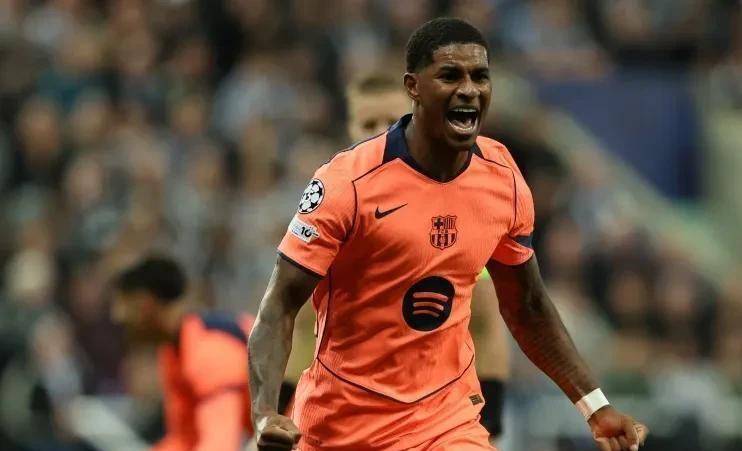 西甲皇马巴萨狂飙,马竞直接崩盘,一支升班马厉害了