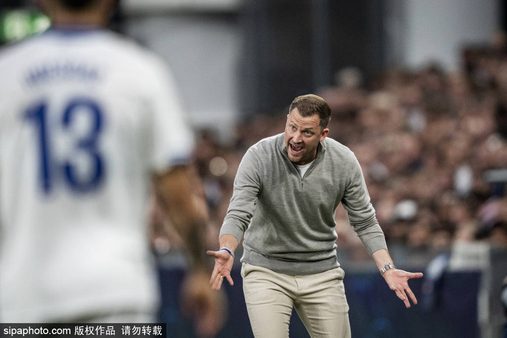 德甲激战:勒沃库森1-1圣保利,塔普索巴破门弗莱肯失误送礼,沃尔扳平比分